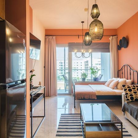 Apartamento Poolside Charm Abu Dabi Exterior foto