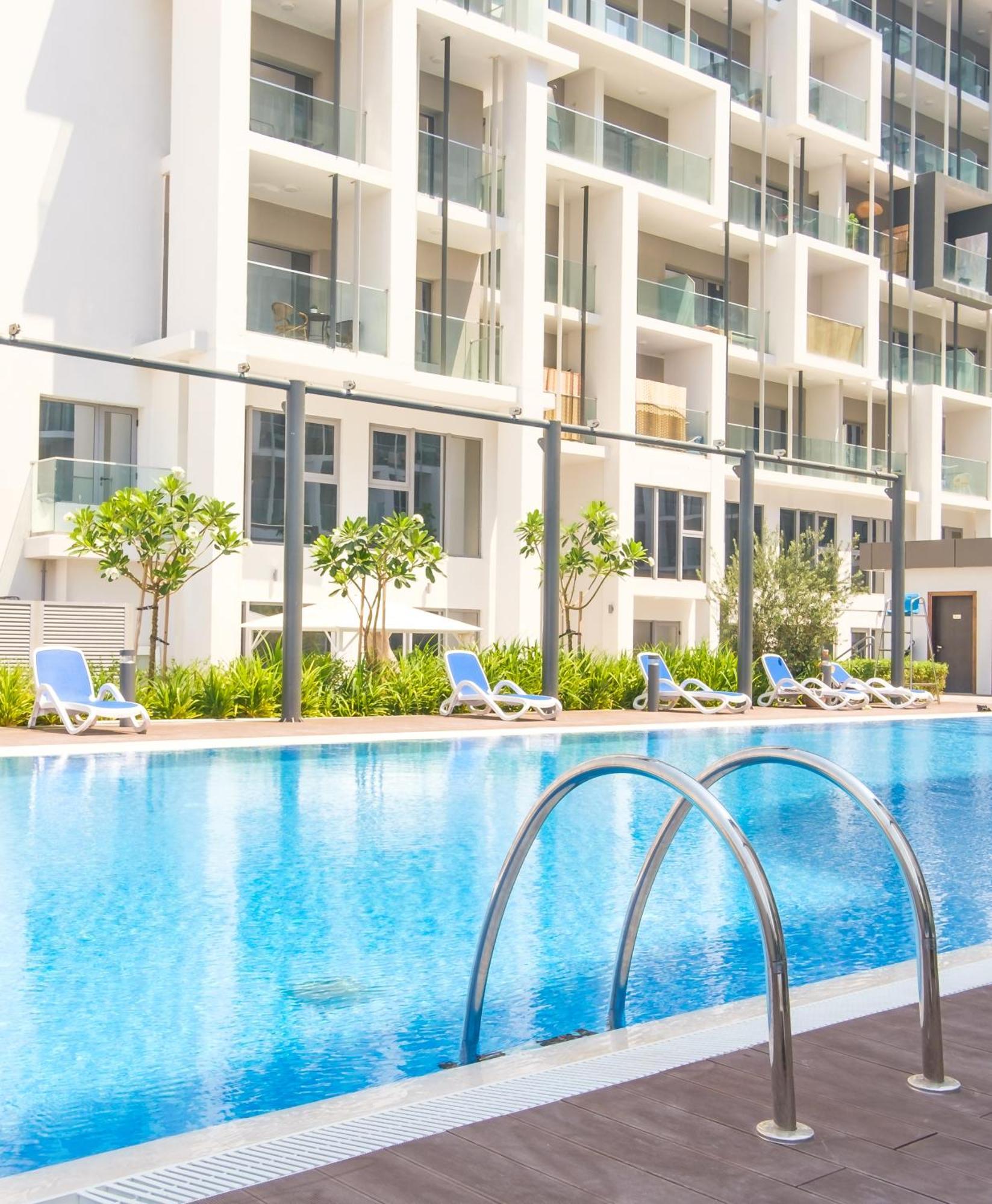 Apartamento Poolside Charm Abu Dabi Exterior foto
